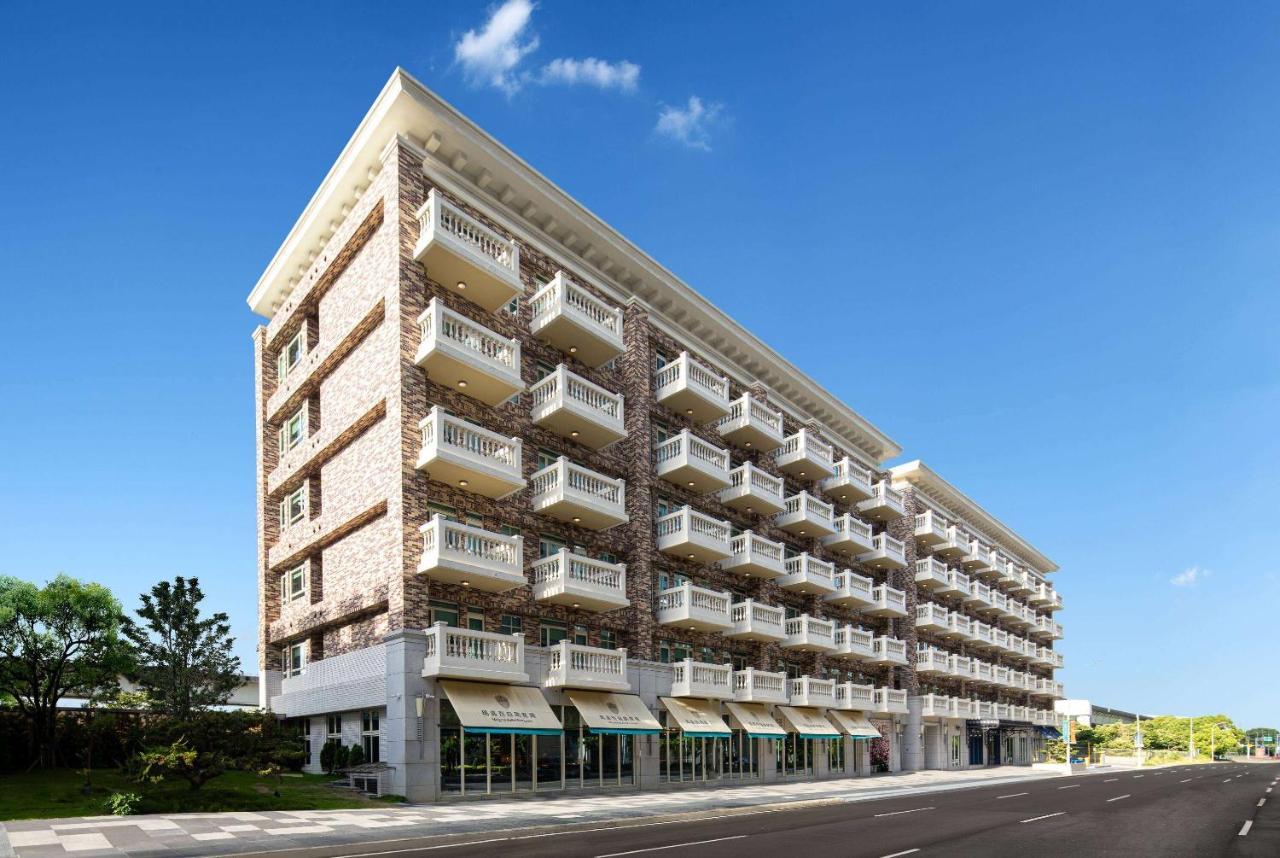 Tryp By Wyndham New Taipei Linkou 新北林口爵怡溫德姆酒店機場捷運mrta9林口站 Bagian luar foto