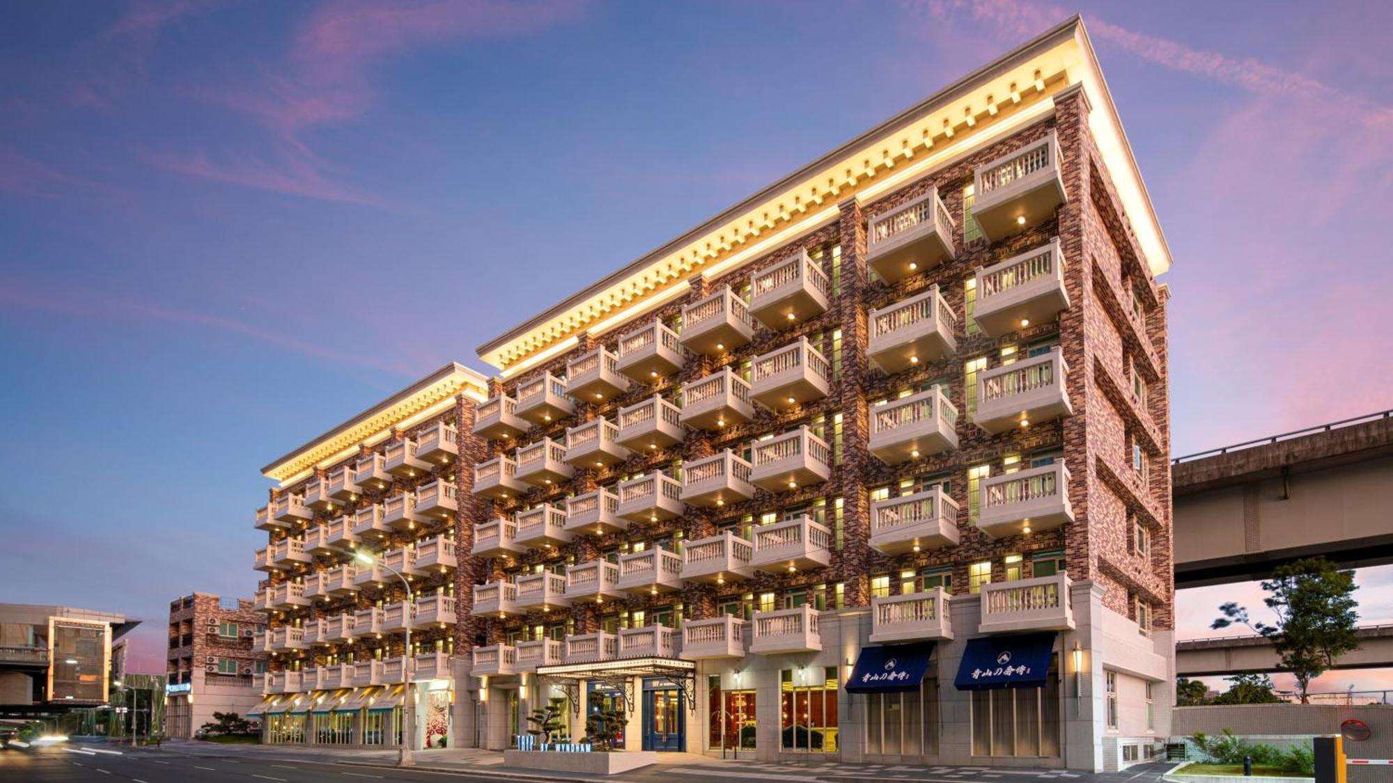 Tryp By Wyndham New Taipei Linkou 新北林口爵怡溫德姆酒店機場捷運mrta9林口站 Bagian luar foto