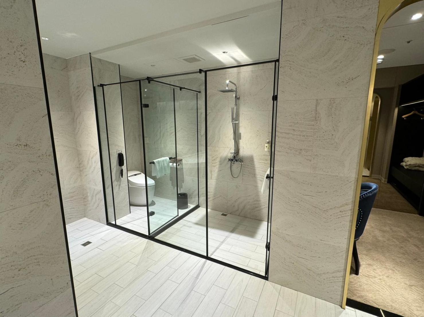 Tryp By Wyndham New Taipei Linkou 新北林口爵怡溫德姆酒店機場捷運mrta9林口站 Bagian luar foto